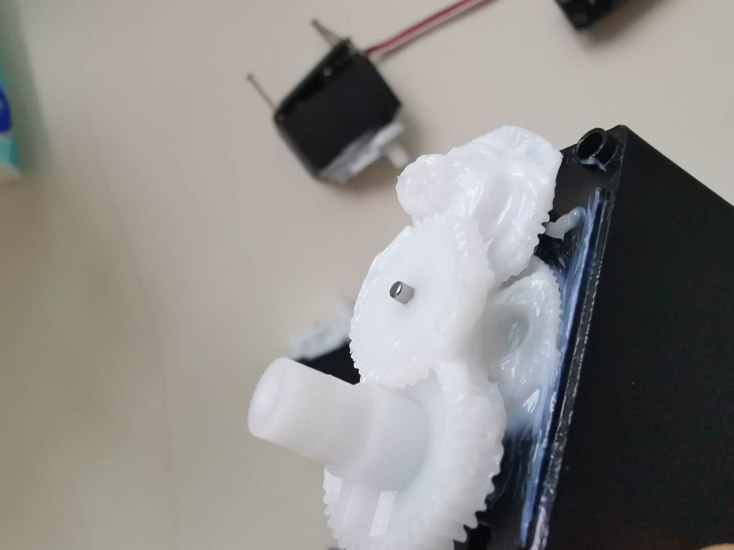 優(yōu)質(zhì)齒輪潤滑脂給電機(jī)等設(shè)備帶來哪些益處？